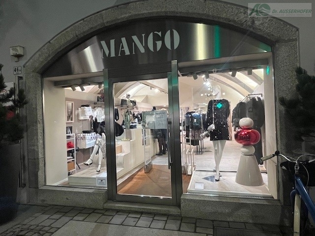 Großzügiges Geschäftslokal mit Büro in der Stadtgasse von Bruneck