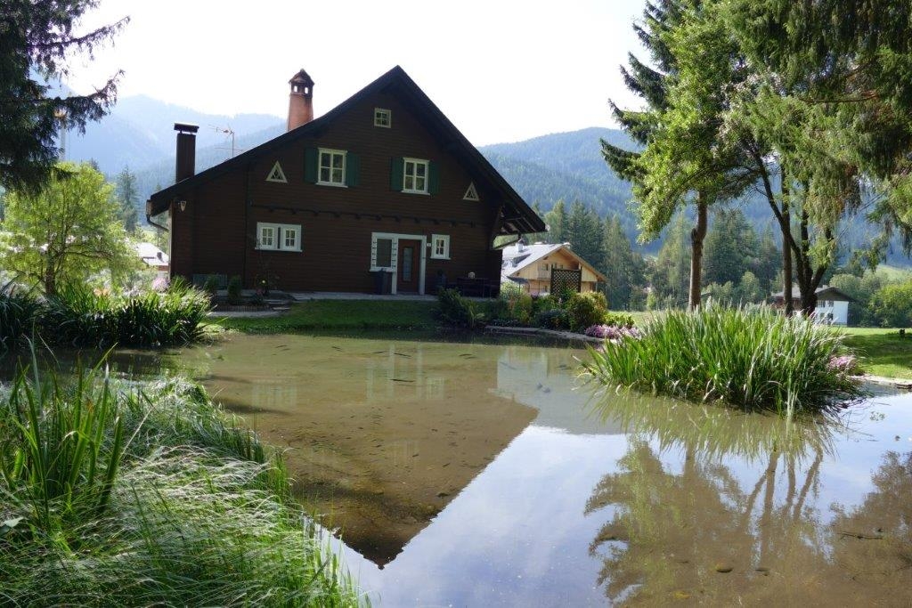 Exklusive Villa am Dorfrand in wunderschönem Ensemble