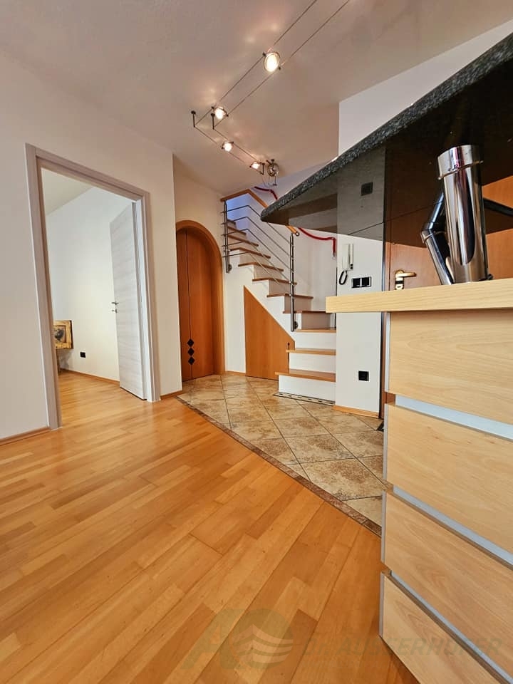 Möblierte Duplex-Ferienwohnung in zentraler Lage in Sterzing