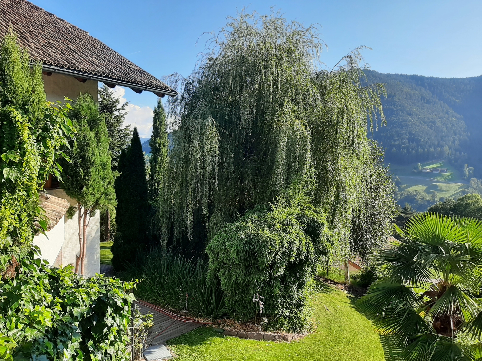 Südtirol: Villa in herrlicher Panoramalage oberhalb von Bozen