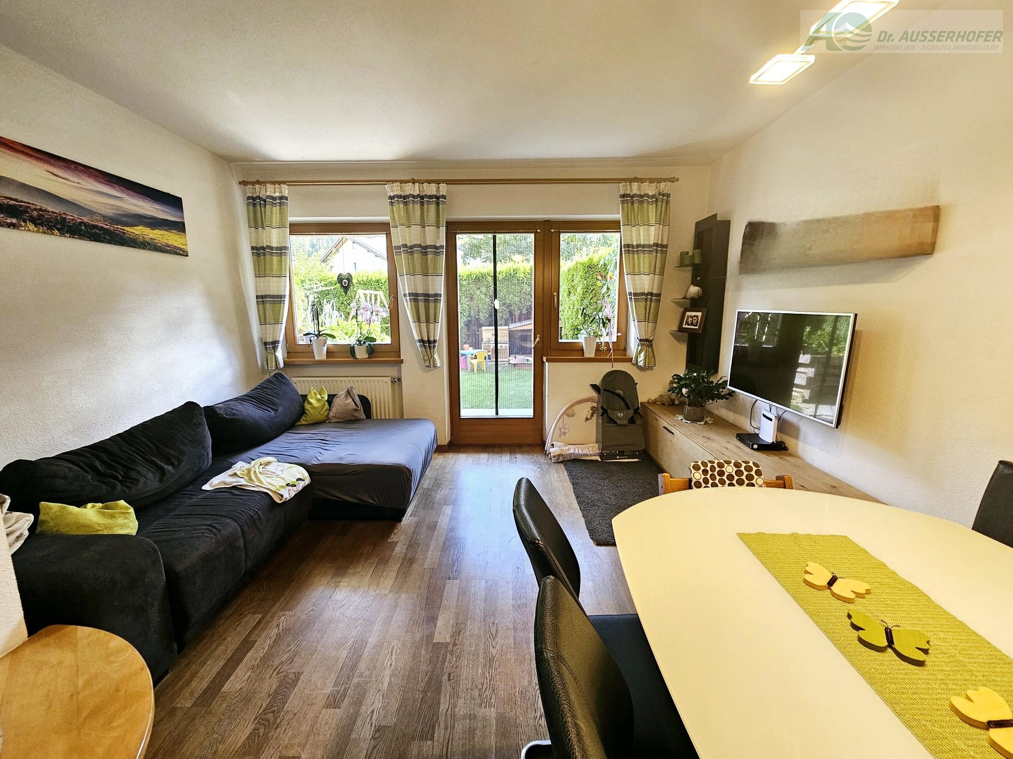 Dreizimmerwohnung mit Garten in Mehrfamilienhaus