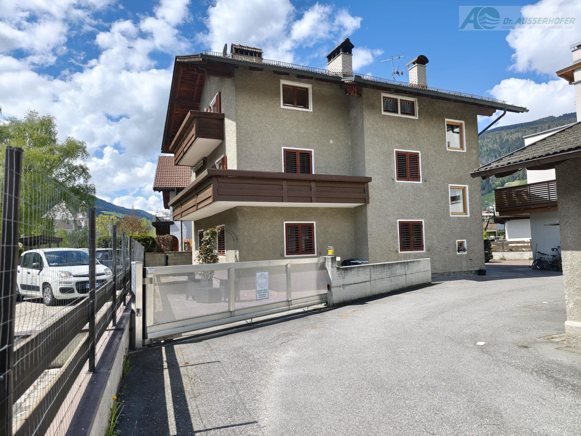 Freistehendes Dreifamilienhaus in guter Lage von Sterzing