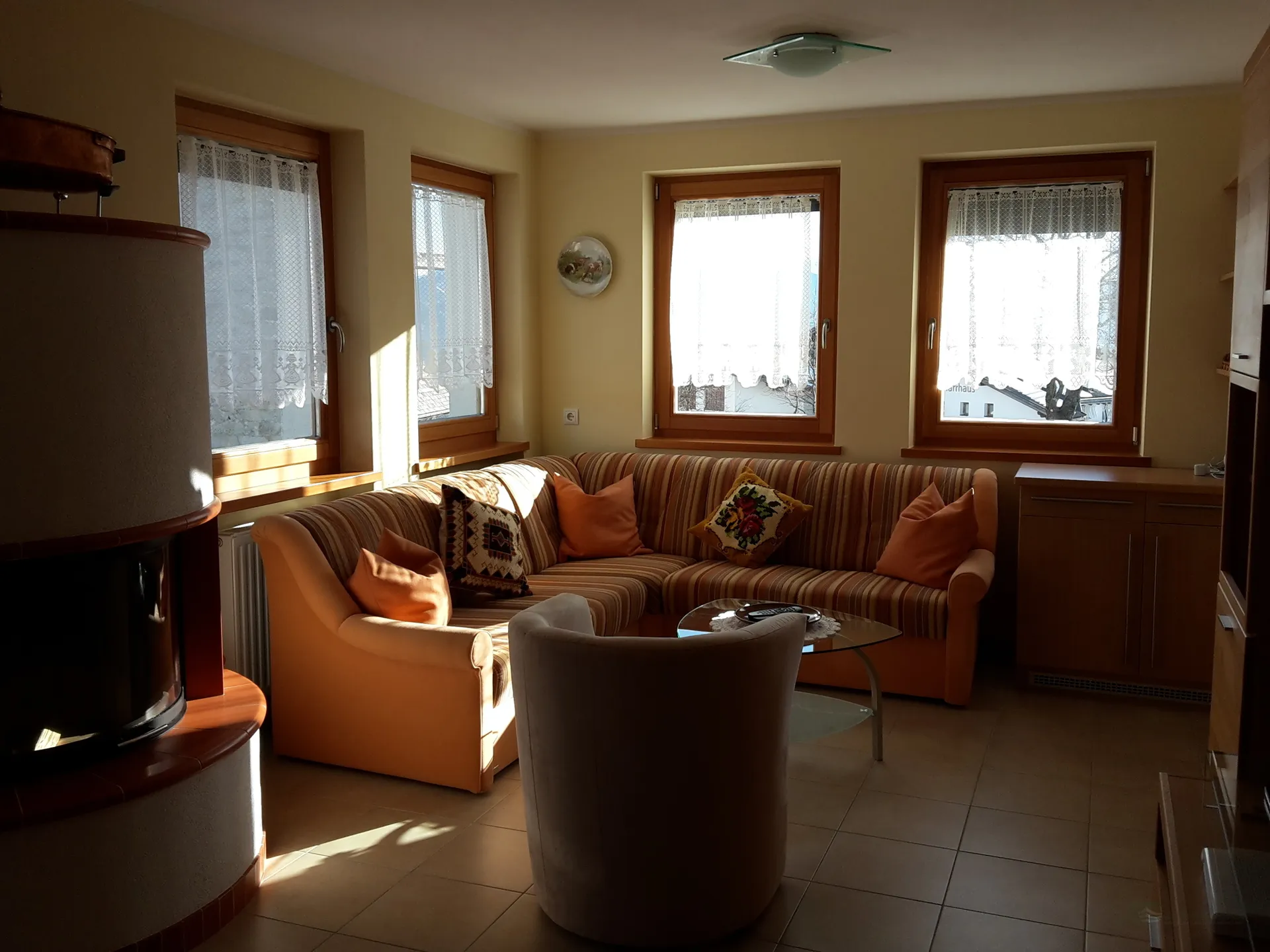 Wohnen direkt an der Skipiste: wunderschöne, neuwertige Dreizimmerwohnung im Zentrum von Meransen, WG3