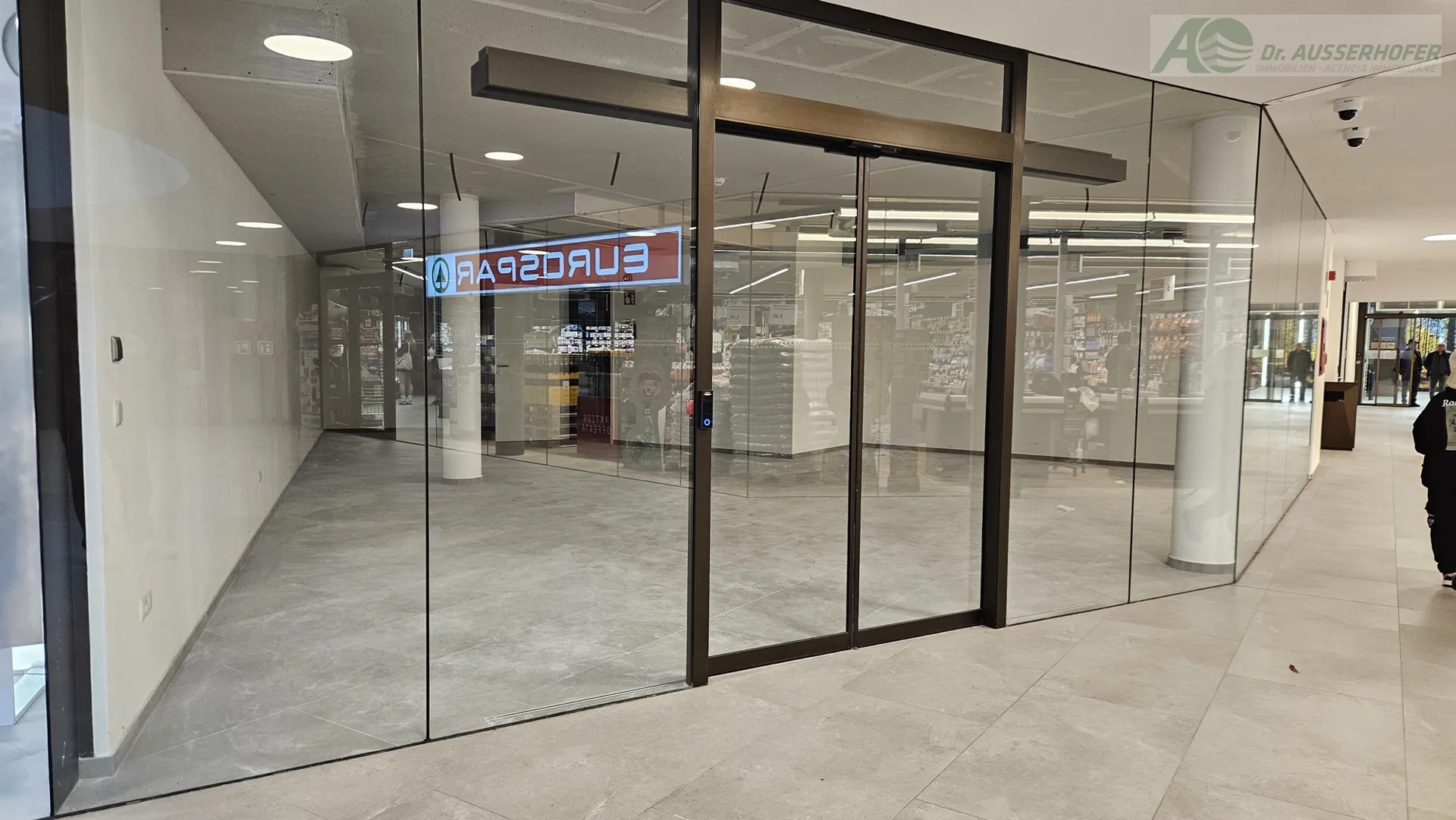 Neues Geschäftslokal in der "Raiffeisen Passage" im Zentrum von Bruneck