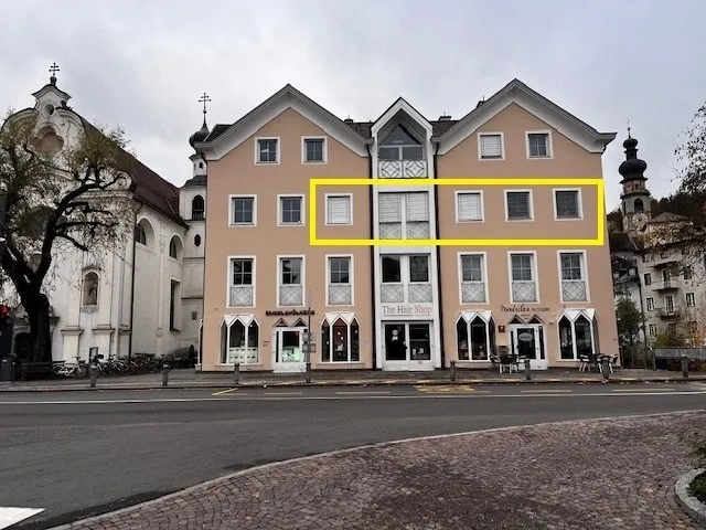 Großzügiges Büro im Zentrum am Kapuzinerplatz in Bruneck