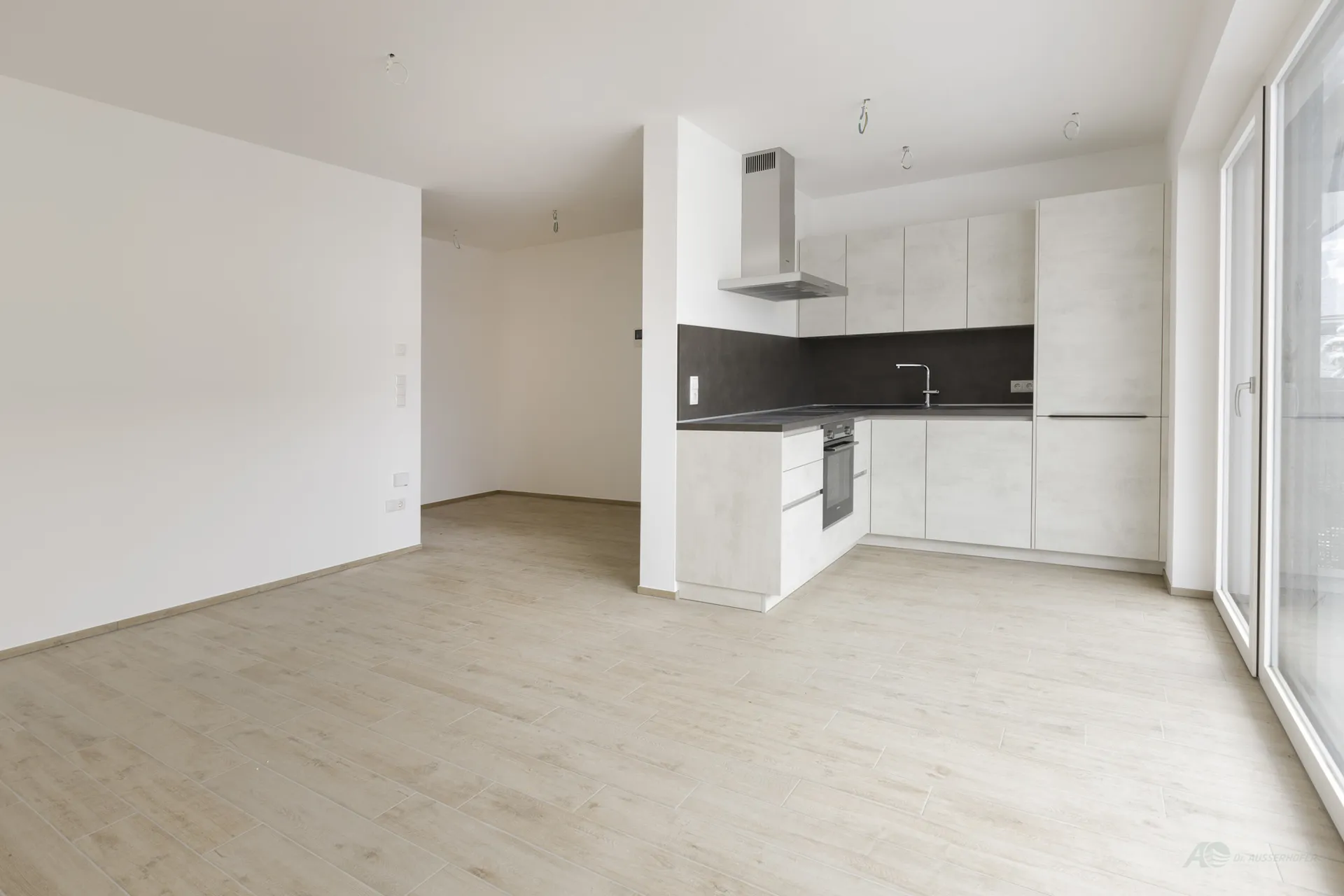 Moderne Zweizimmer-Neubauwohnung im Erdgeschoss mit Garten in ruhiger Lage zu vermieten