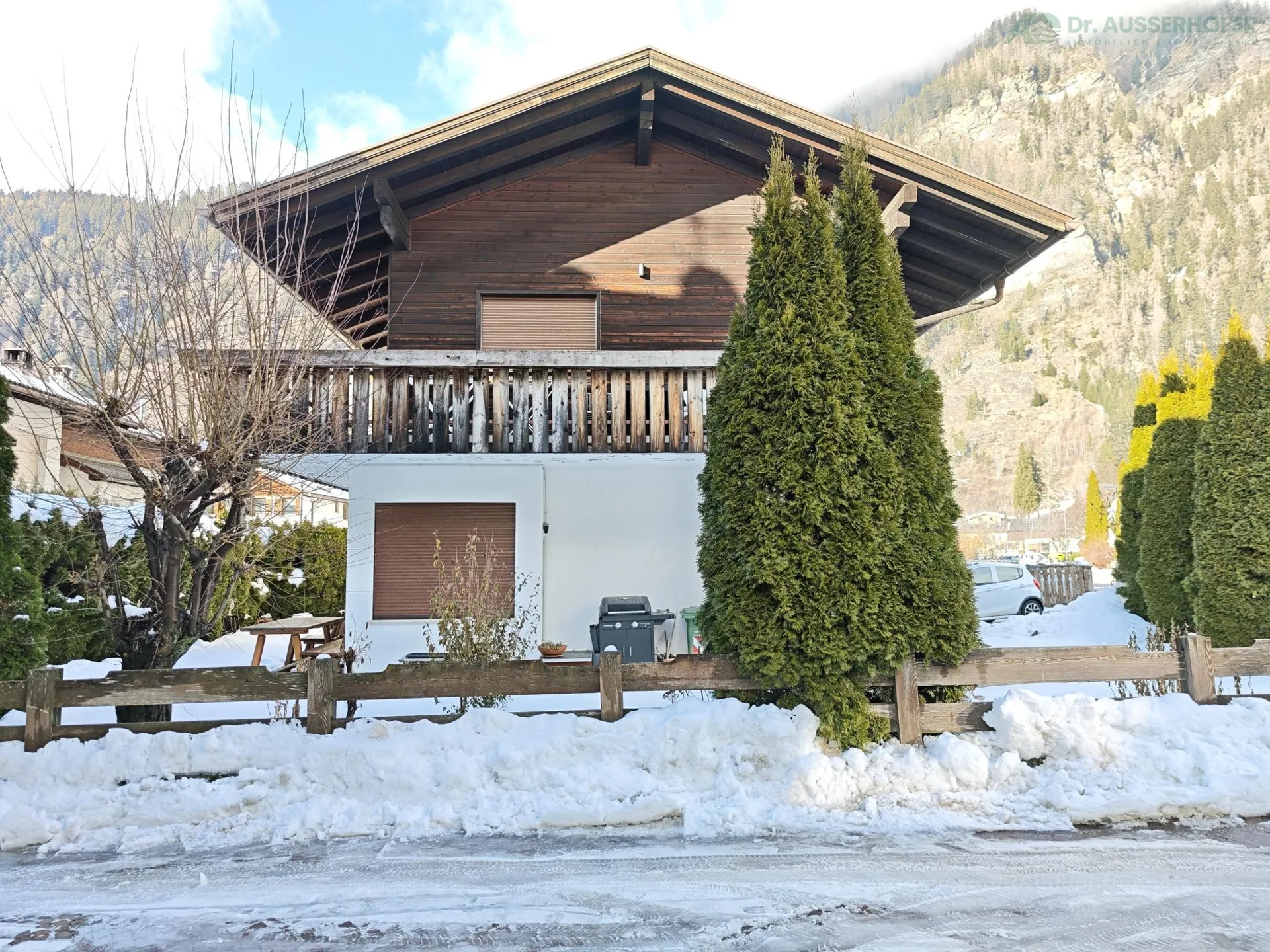 Reihenhaus mit Garten und Ausbaupotenzial in guter Lage von Wiesen