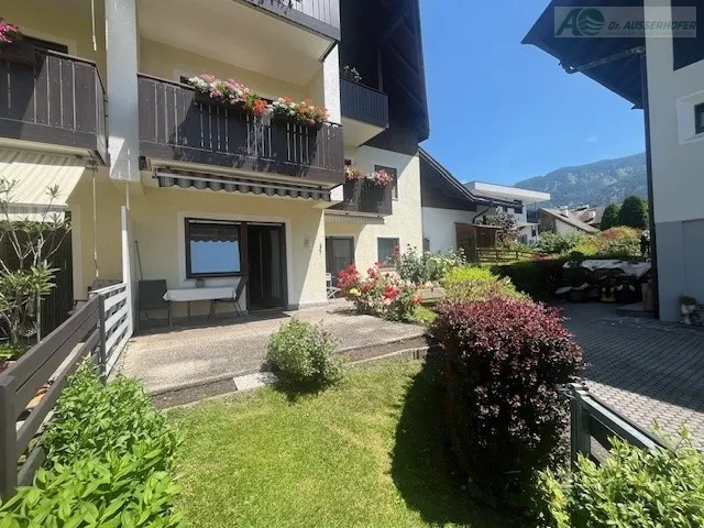 Große Erdgeschosswohnung in ruhiger Lage in Reischach