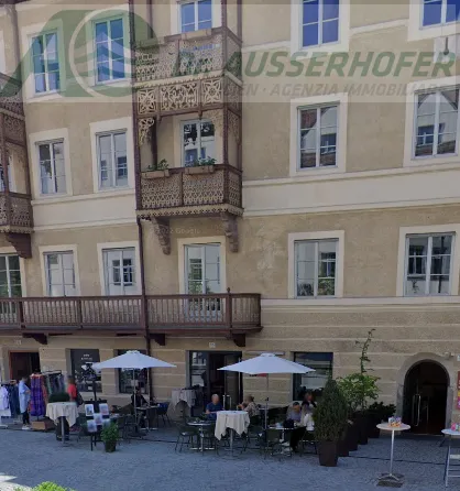 Café-Barbetrieb mit großer Terrasse in zentraler Lage in Bruneck zu verkaufen